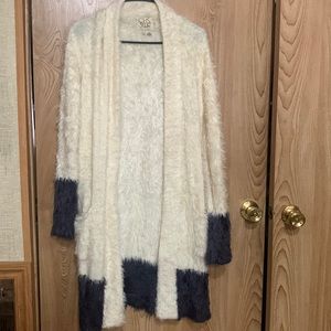Chaser off white and black long sweater. Super soft open front with pockets.